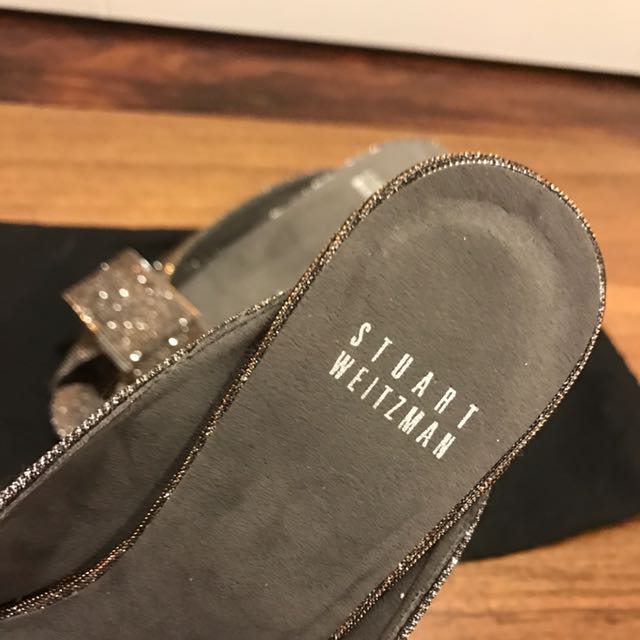 Authentic Stuart Weitzman (Category: Loafers) located in Kuala Lumpur. Submitted by nccc. (Listing ID 110483811, Image 2). Description: .