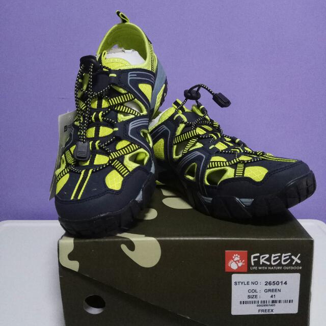 Freex防滑行山鞋, 男裝, 鞋, 拖鞋- Carousell