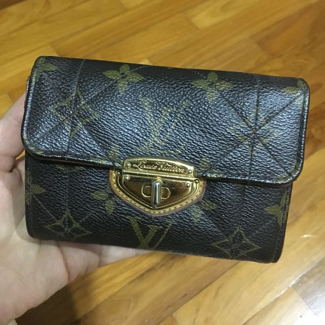 Louis Vuitton LV Medium Wallet / Short Wallet, Women's Fashion, Bags &  Wallets, Purses & Pouches on Carousell