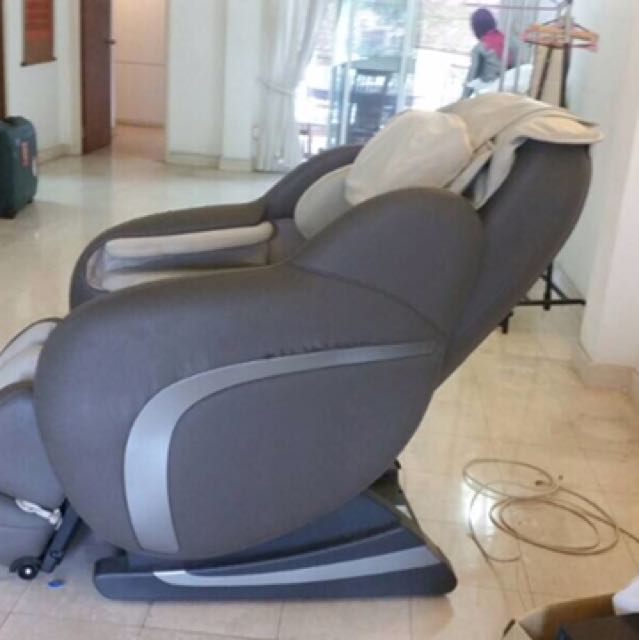 Uastro zero gravity cheap massage chair