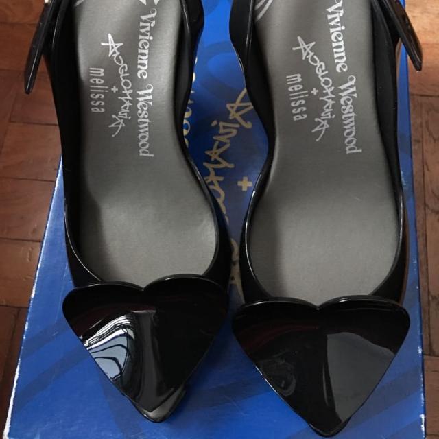 Vivienne Westwood Black Heart Shape Heels Women S Fashion Shoes On Carousell