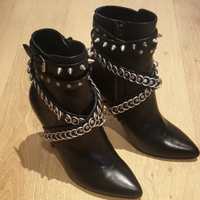 yves st laurent boots