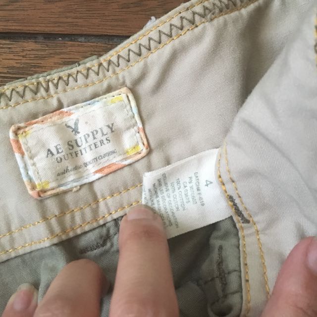 American Eagle Outfitters Mini Skirt (+sf) (Category: Skirts) located in Makati City. Submitted by fairisle (Listing ID 110623316, Image 2). Description: .