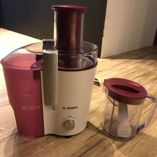 Bosch Juicer 700W, TV & Home Appliances, Kitchen Appliances, Juicers
