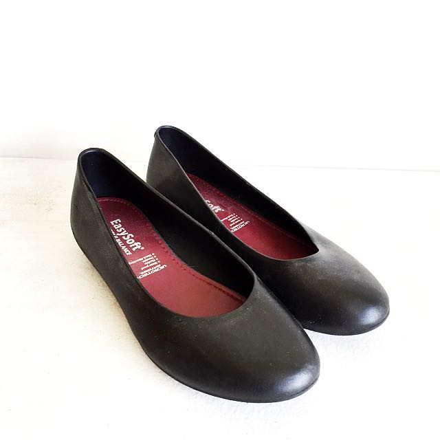 easy soft shoes for ladies