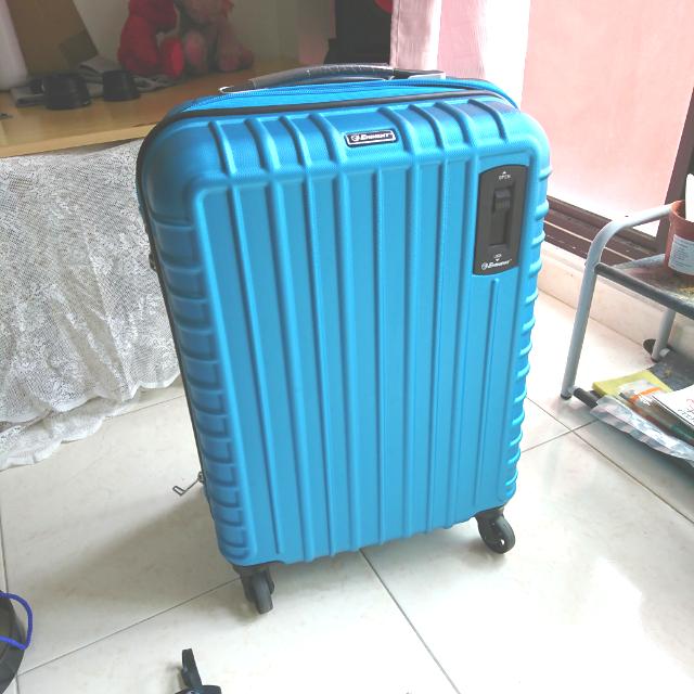 eminent luggage price