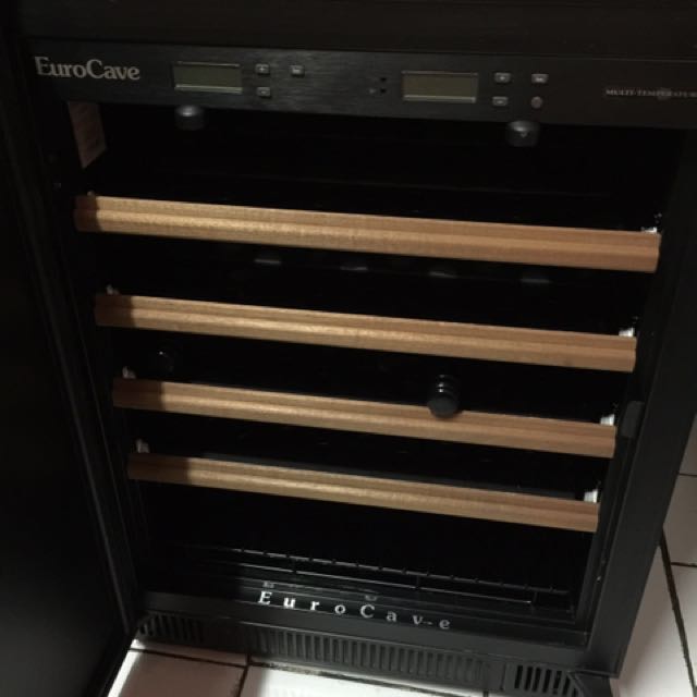 EuroCave Wine Fridge, 家庭電器, 廚房電器, 酒窖及存倉 Carousell