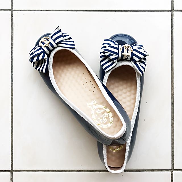 navy blue lace flats