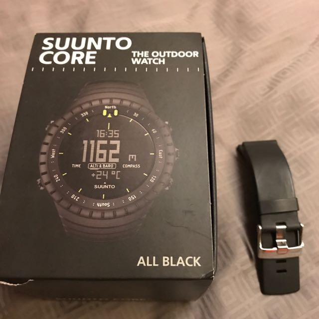 Suunto core all black sale new arrivals