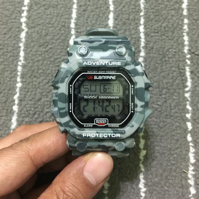 G shock submarine top