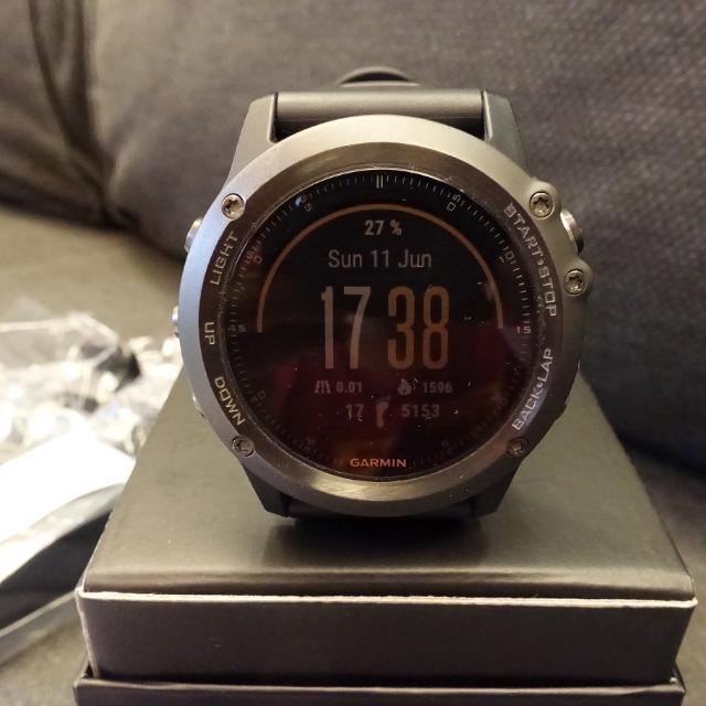 Garmin Fenix 3 Sapphire Performer Bundle HRM Run included