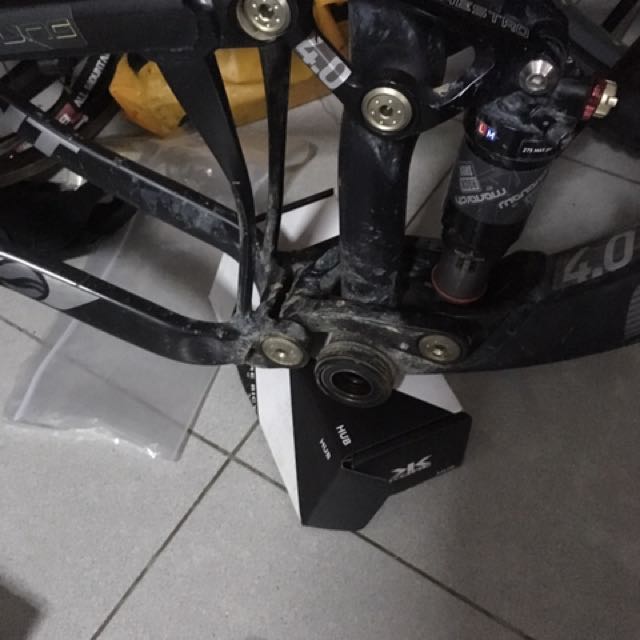 Giant Anthem X29 2012 Reba Fork Sports Equipment Bicycles Parts Bicycles on Carousell