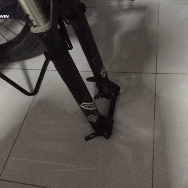 Giant Anthem X29 2012 Reba Fork Sports Equipment Bicycles Parts Bicycles on Carousell
