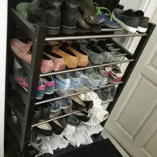 Classic Dark Oak Shoe Rack 5 Each Furniture Shelves Drawers On Carousell
