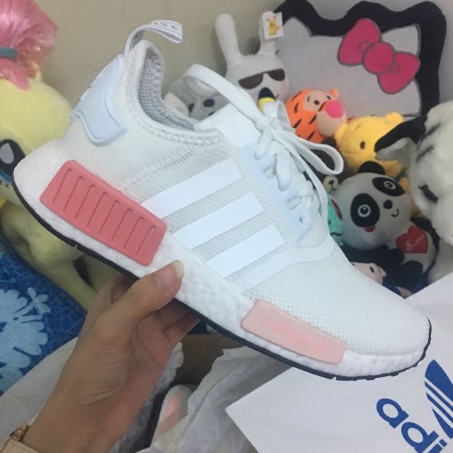 nmd r1 white rose