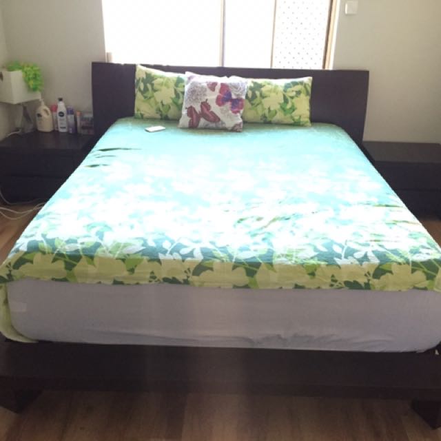 Queen Size Bed With Two Side Tables