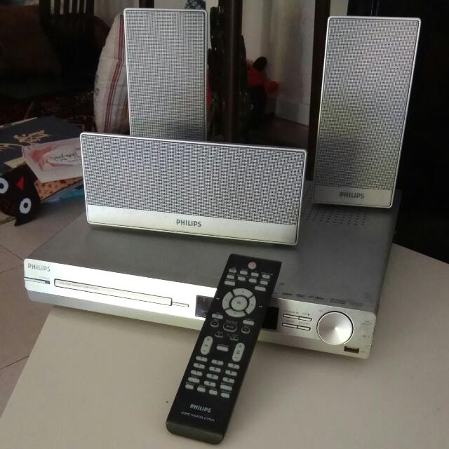 Philips Home Theater System hts3152, TV & Home Appliances, TV