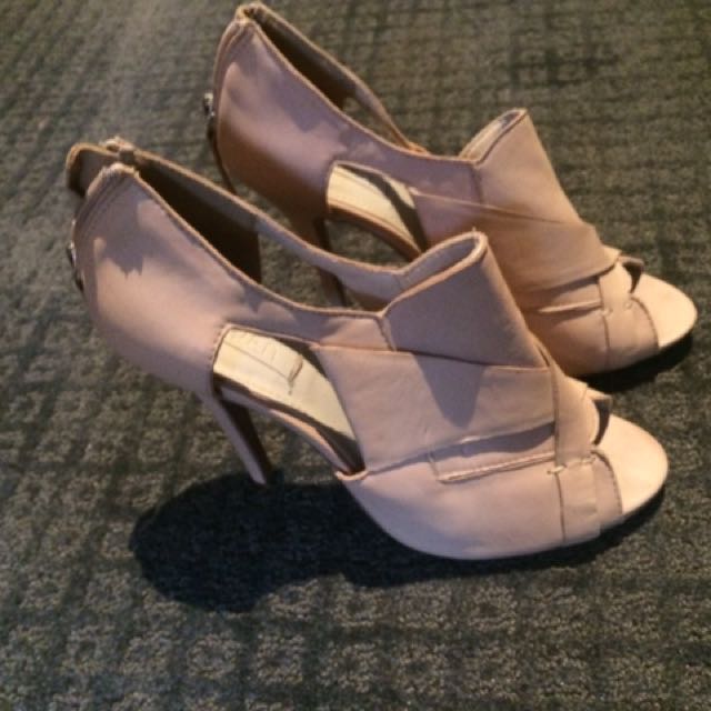 Siren Nude Heels - Size 9 - Cleaned And 