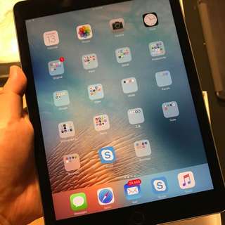 iPad Pro 9.7 128G Wifi with Apple Care+