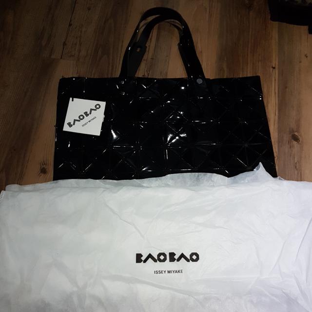 Brand New Genuine Baobao, Women's Fashion, Bags & Wallets, Purses ...