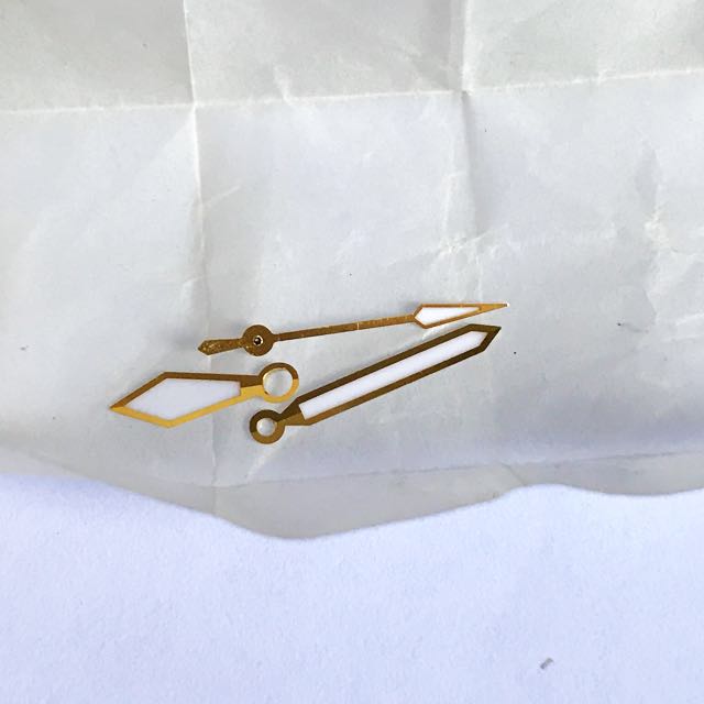 Dagaz hands sale