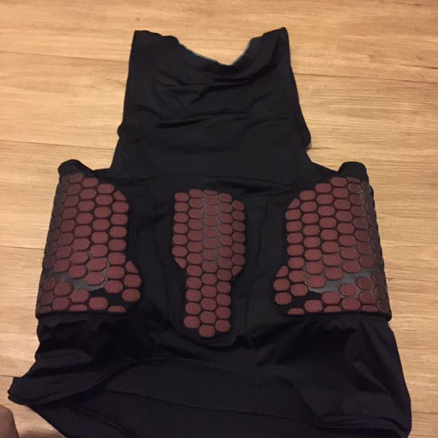 Nike Pro Combat Men's Vis-Deflex Basketball Compression Shirt