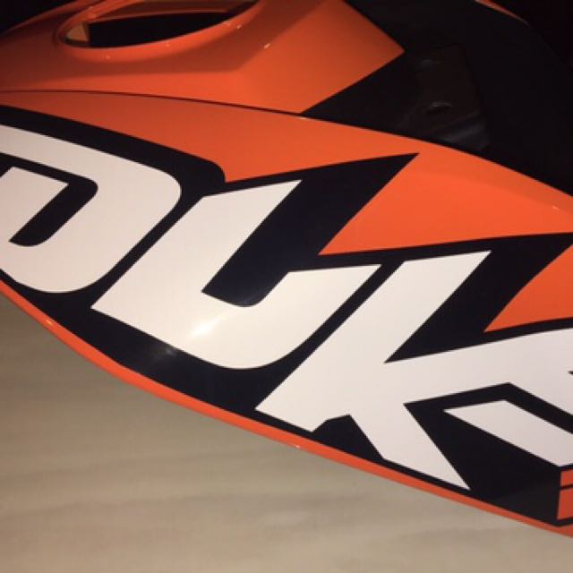 duke 200 tank cover