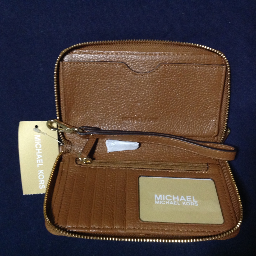 Michael Kors MK wallet / phone case 