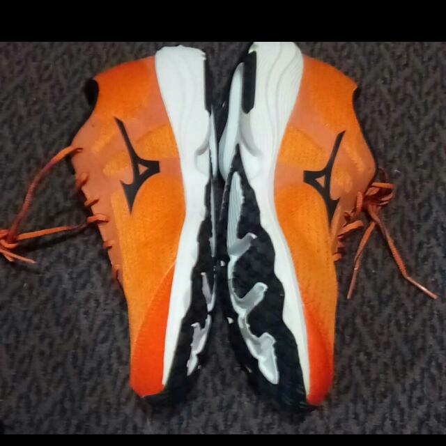 REPRICED Mizuno Prima Etude Running Shoes Orange Size 8US