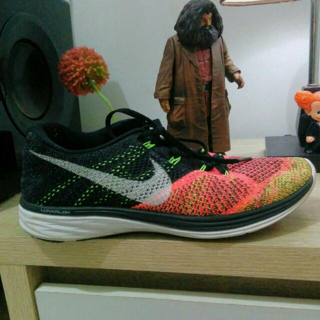 Nike Flyknit Lunar 3 Original Jual Rugi Good Condition, Fesyen Pria, Sepatu  di Carousell