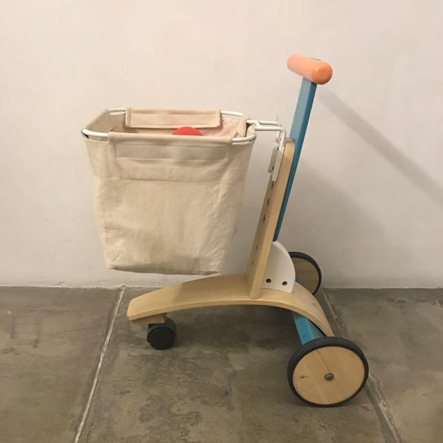 PLAN TOY Shopping Cart