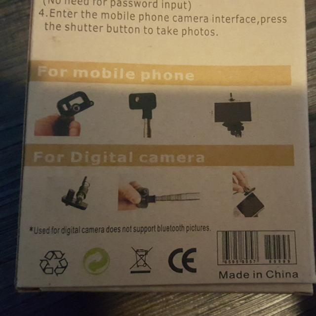 Self Timer Pole (Category: Mounts & Holders) located in Singapore. Submitted by summergal416 (Listing ID 111214848, Image 3). Description: No Trade. No Negotiable. Pls note that the above selling price is exclude of postage fee..