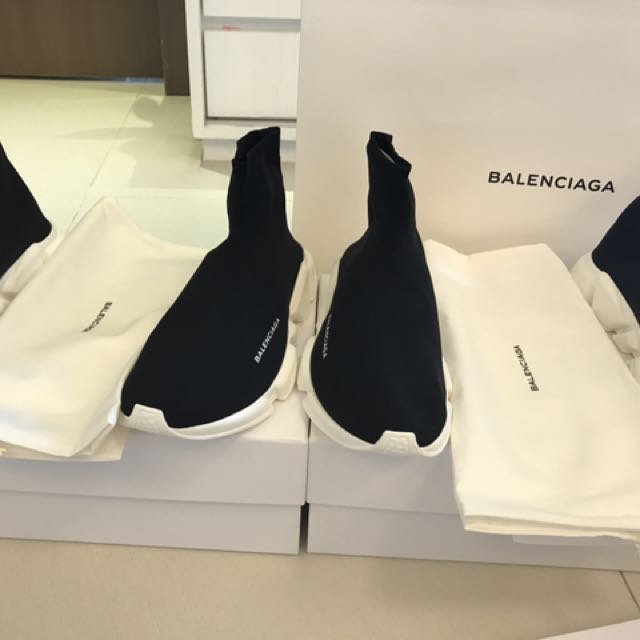AUTHENTiC BALENCiAGA SPEED KNiT TRAiNERS
