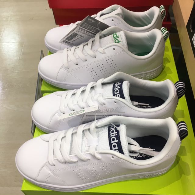 Adidas Neo VALCLEAN, Men's Fashion, Footwear, Sneakers on Carousell