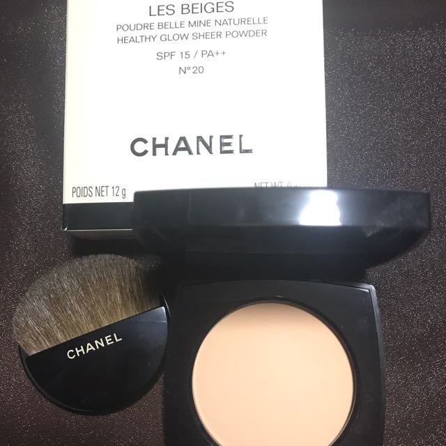 Chanel Les Beiges Healthy Glow Sheer Colour SPF 15 Powders N° 20