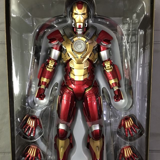 hot toys mms212