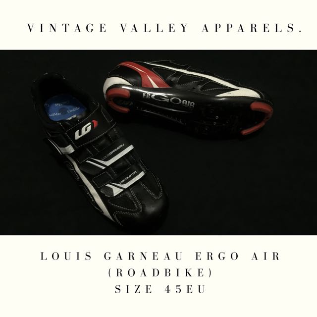 Ergo air outlet cycling shoes