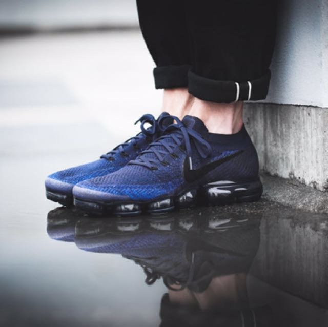 nike air vapormax mens navy