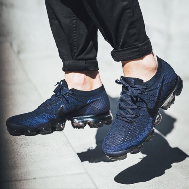 nike air vapormax mens navy