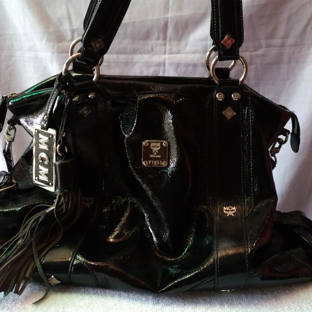 Patent leather handbag MCM Black in Patent leather - 26503937