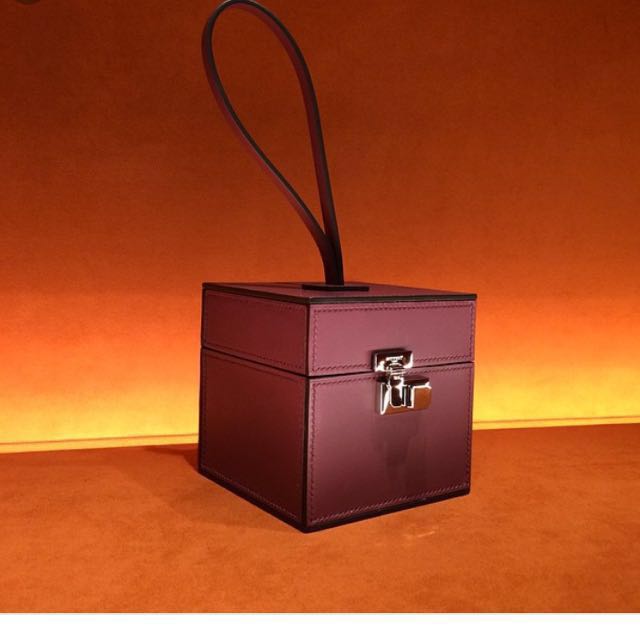 mini vanity moynat