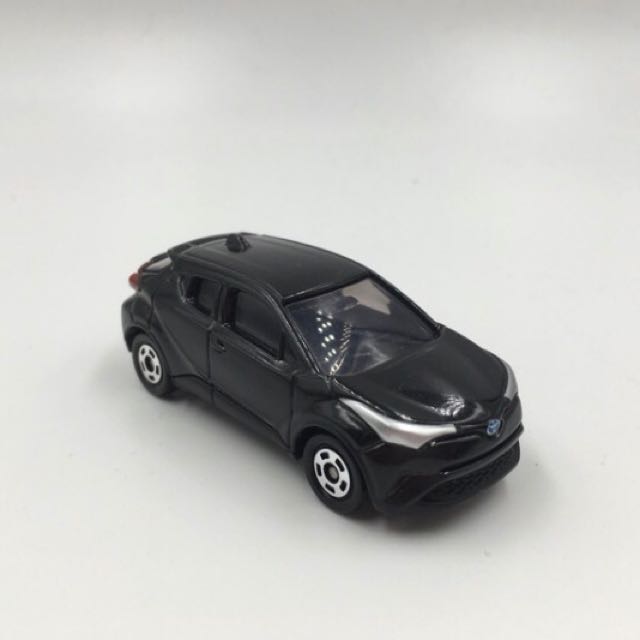 tomica toyota chr