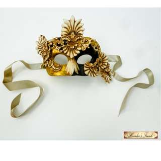 AUTHENTIC VINTAGE 'KATHERINE'S COLLECTION' Masquerade Mask Mardi Gras Antique Gold Black