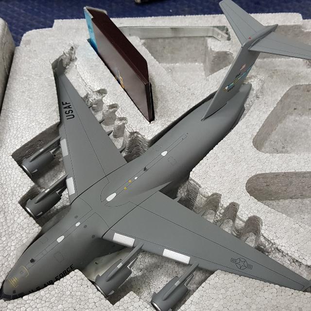 C-17A Globemaster III 1:200 Diecast Model - GeminiJets GJ