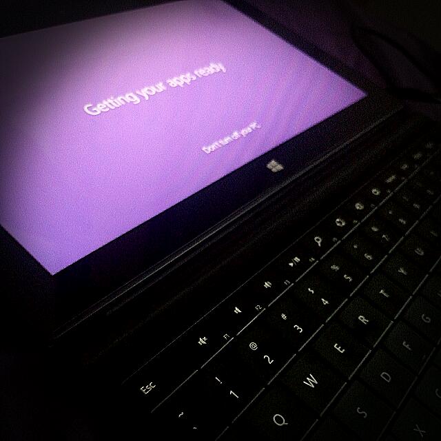 MS Surface RT (Category: Laptops & Notebooks) located in Singapore. Submitted by truvorq (Listing ID 111707736, Image 3). Description: .