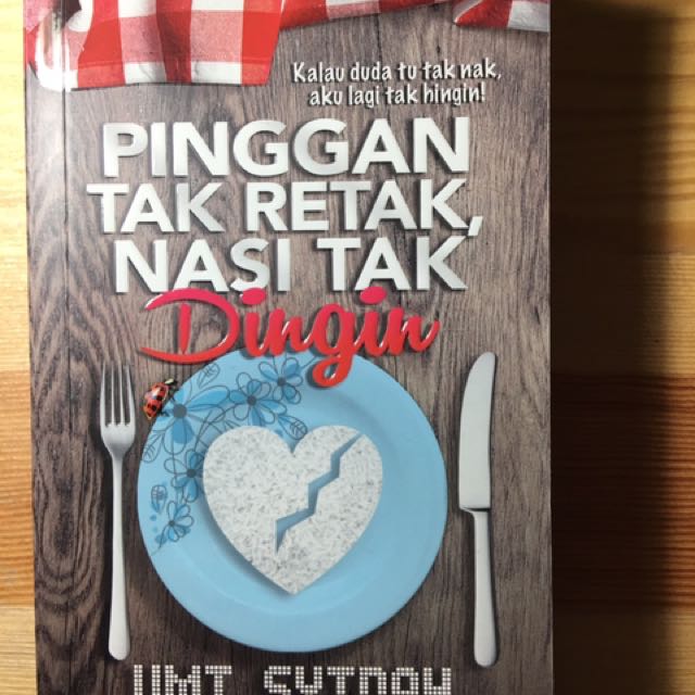 Novel Melayu Pinggan Tak Retak Nasi Tak Dingin Books Stationery Books On Carousell