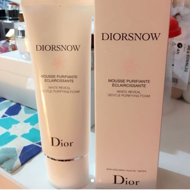 diorsnow white reveal gentle purifying foam