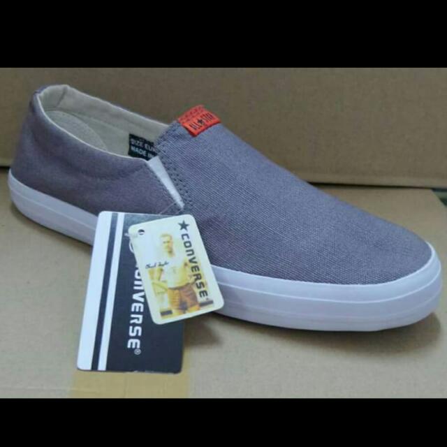 sepatu casual converse