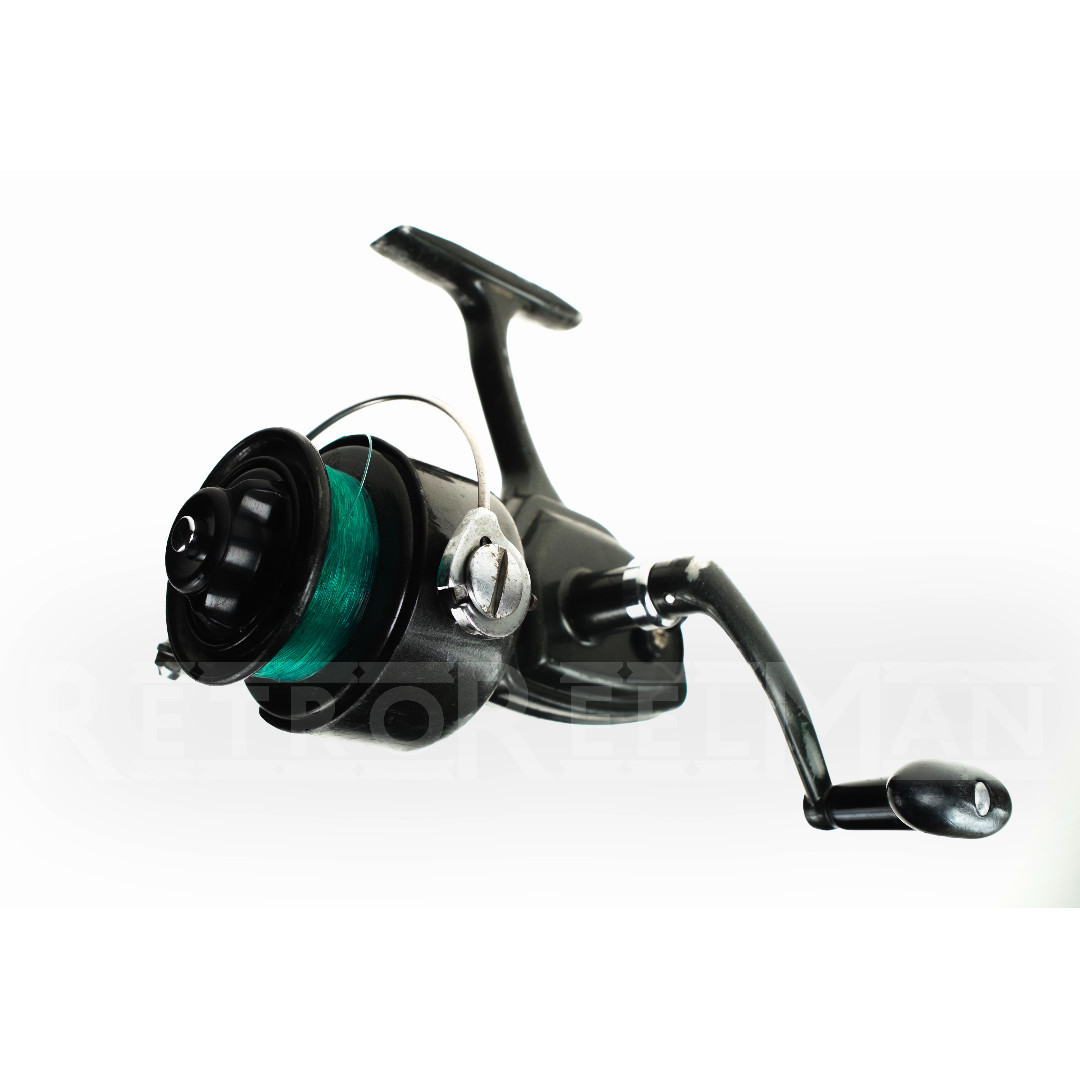 ANTIGUE OPEN FACE FISHING REEL VINTAGE MADE IN JAPAN.