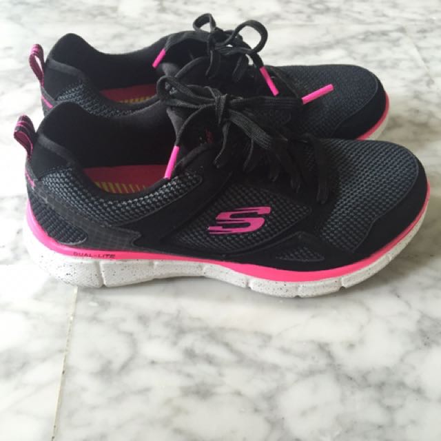 womens skechers air cooled memory foam